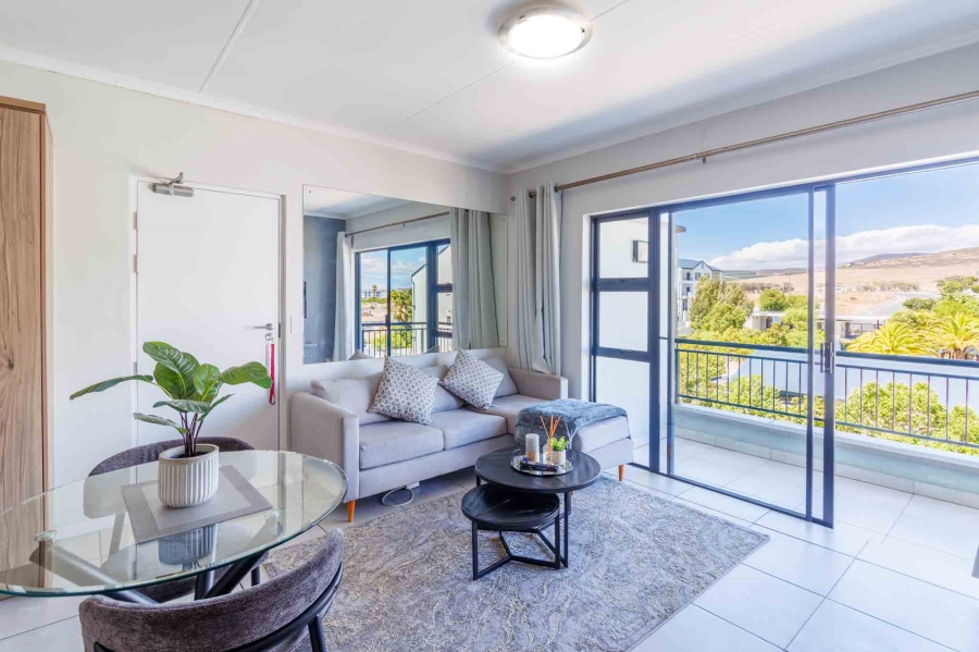 To Let 1 Bedroom Property for Rent in Richwood Western Cape